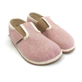 Боси пантофи - Pegres Mint - Нови боси пантофи изработени от рециклиран материал с част от памук. Акцентът е върху пространството за пръстите на краката.