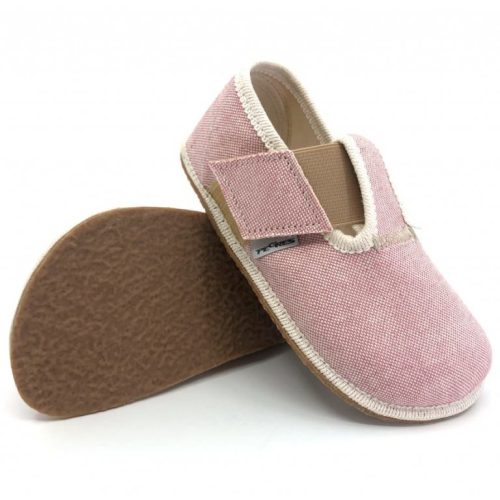 Боси пантофи - Pegres Mint - Нови боси пантофи изработени от рециклиран материал с част от памук. Акцентът е върху пространството за пръстите на краката.