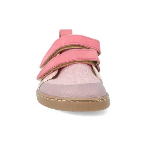Детски платнени боси обувки на чешкия производител Pegres са подходящи за пролетта и лятото.Моделът е с голямо пространство в пръстите.