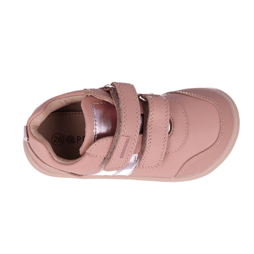 Боси Обувки PROTETIKA KIMBERLY OLD PINK са детски боси обувки от гладка кожа. Това е чисто нов модел за 2024 г., с нова подметка и подобрени характеристики.