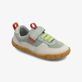 Детски боси обувки Groundies Lou Kids са удобни текстилни кецове, велкро закопчаване, изработени от издръжлив текстил и мека естествена кожа.