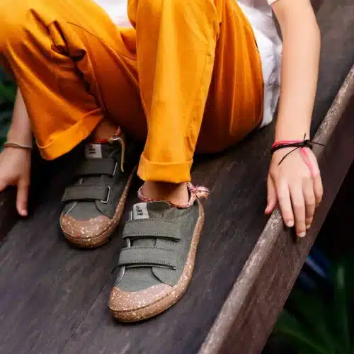 Боси обувки Tip Toey Joey - RAMP Green Eco (текстил). С уличен стил, RAMP е идеален за ежедневно носене. С двойните велкро закопчалки се закопчават лесно.