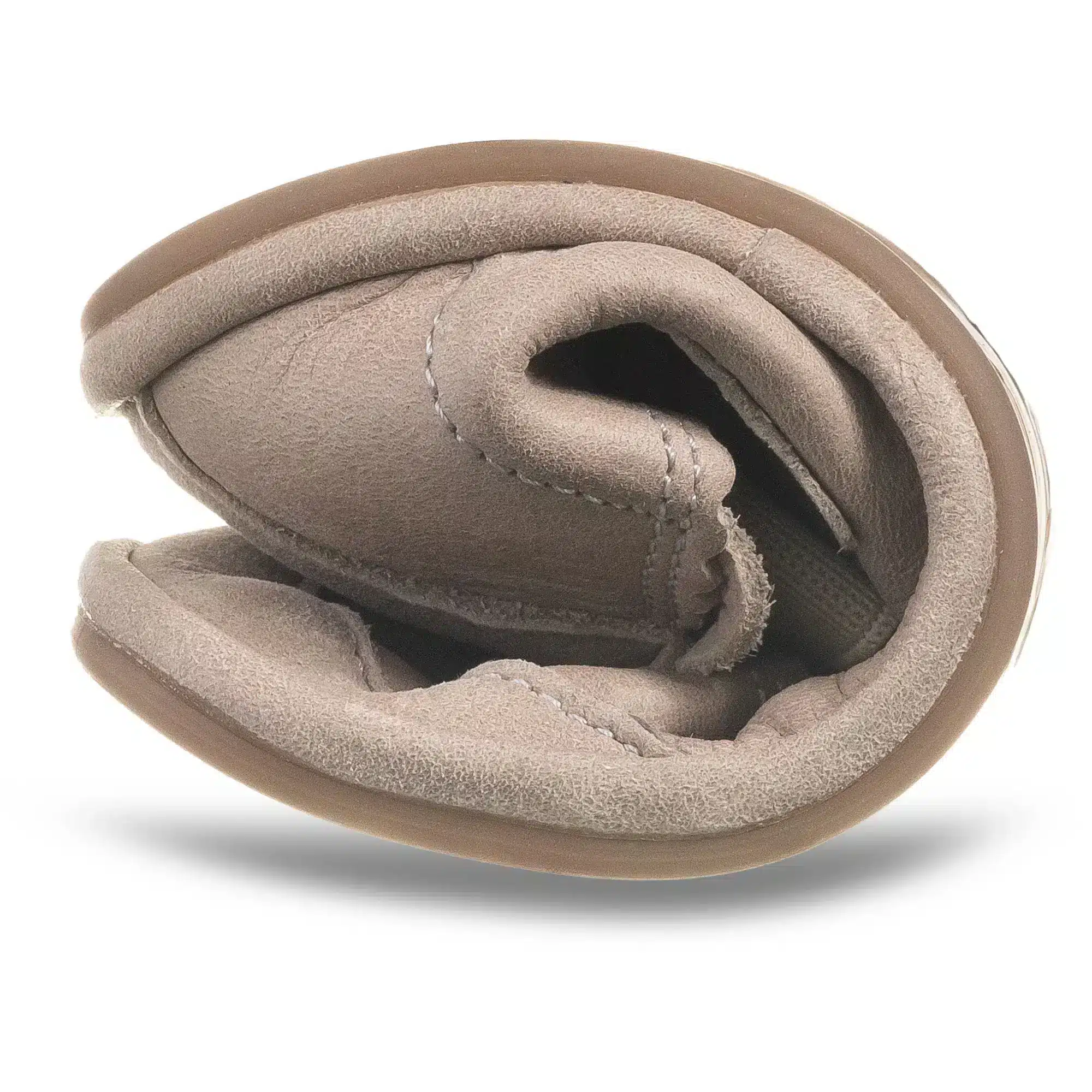 Боси балеринки за момичета Gloria - Latte. Широки при пръстите, гъвкави, от естествена кожа. Подподящи както за специални поводи, така и за ежедневието.