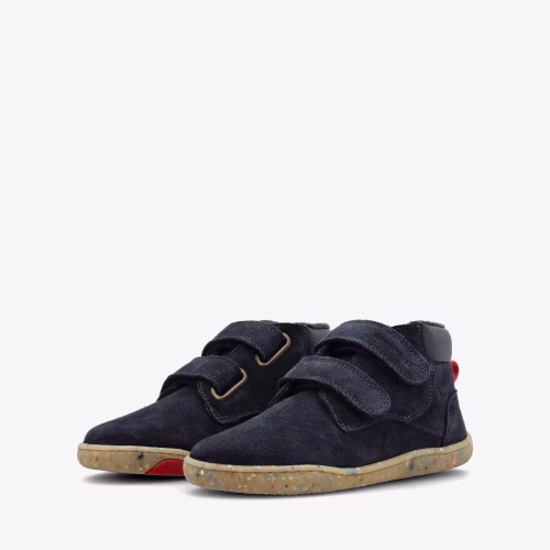 Боси обувки Groundies Nanouk - Тъмно Сини.Здравей Нанук, идеален си за малки крачета! Тази удобна и здрава боса обувка, изработена от мека велурена кожа.