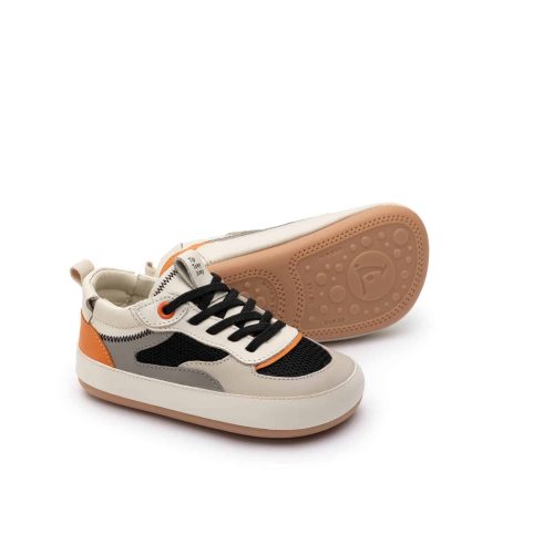 Детски боси обуки Tip Toey Joey Step - Tangerine Естествена кожа, подметка от естествен каучук - идеални за Вашето прохождащо, или пък вече пораснало дете.