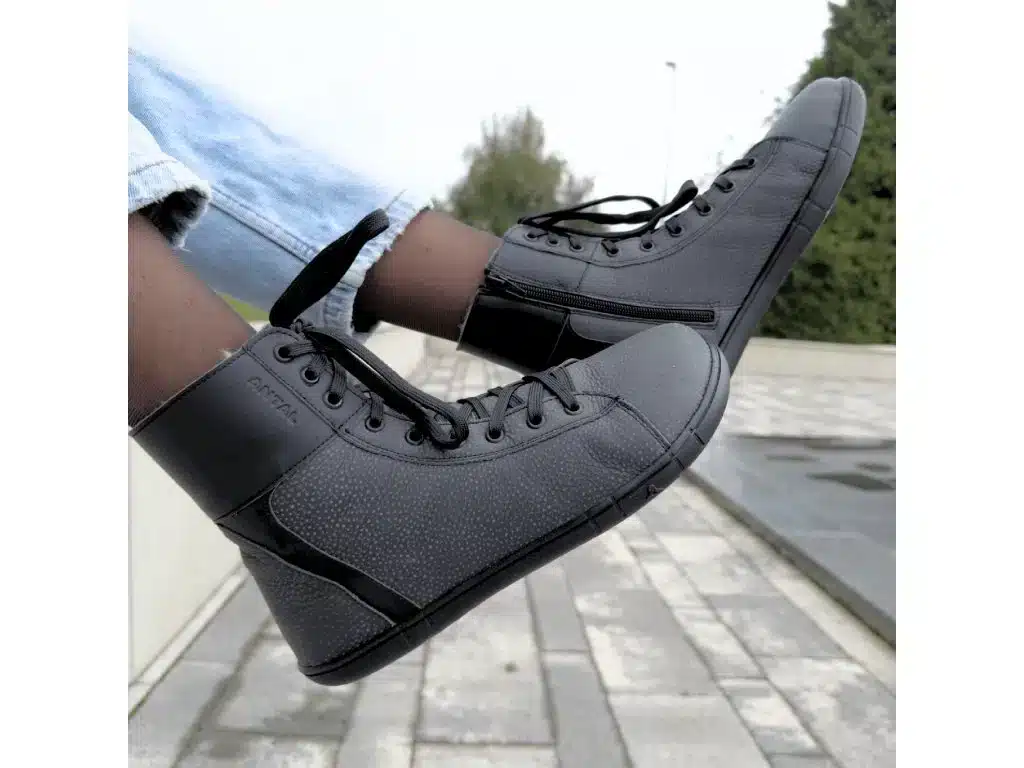 Боси Ботуши Antal Lanapuro - Черни.Унисекс зимни ботуши Lanapura – вашият надежден спътник за всяко времеОсигурете на краката си максимален комфорт.