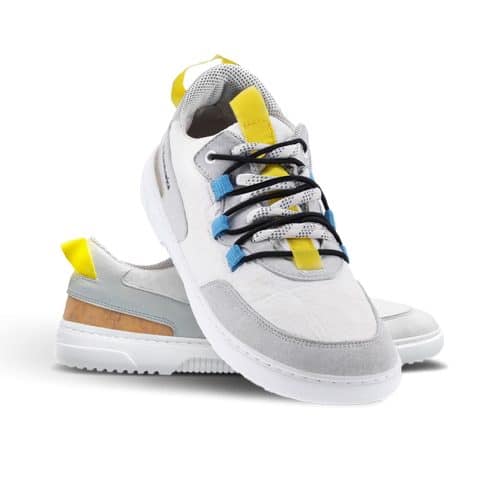 Боси маратонки Be Lenka - Barebarics от серията Revive в бяло с цветни акценти.