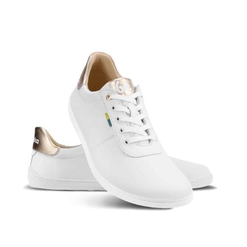 Изглеждайте вечно свежи и се насладете на кралския комфорт с Be Lenka Royale - изчистени и минималистични първокласни кожени маратонки.