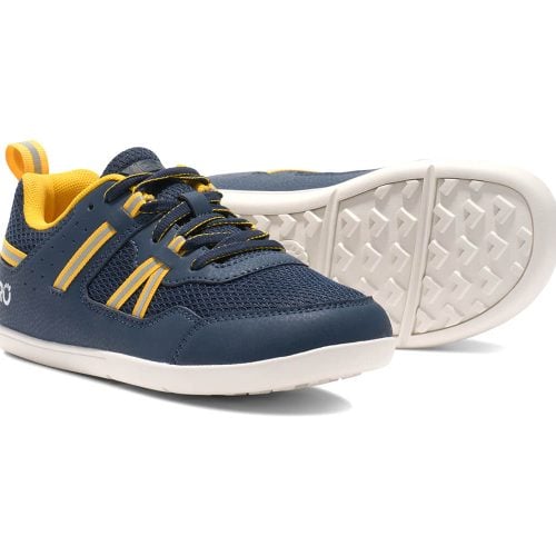 Детски боси маратонки Xero Shoes - Prio Youth - обувки, които могат да издържат на натоварването при носенето от едно игриво дете. Изключително леки.