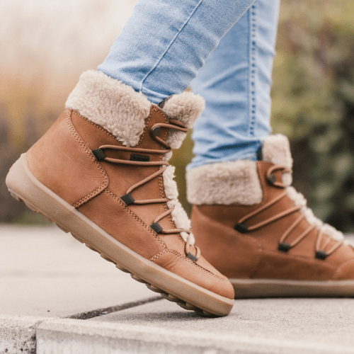 Дамски зимно боси боти в кафяв цвят