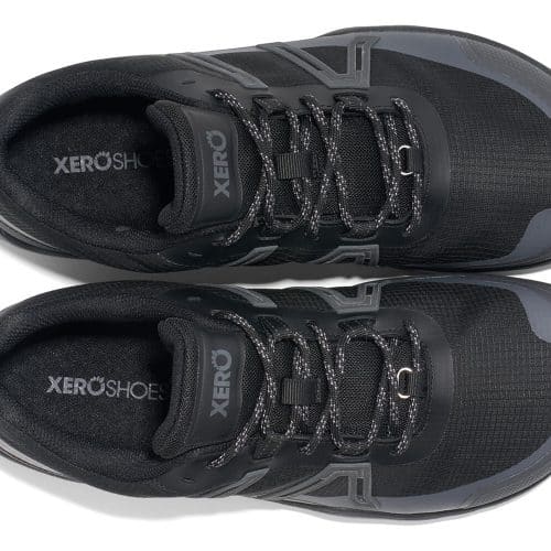 Планински мъжки обувки в черно - с водоустойчива мембрана