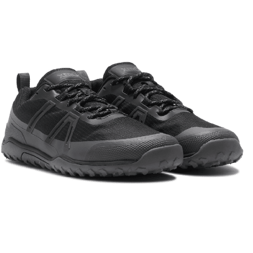 Планински мъжки обувки в черно - с водоустойчива мембрана