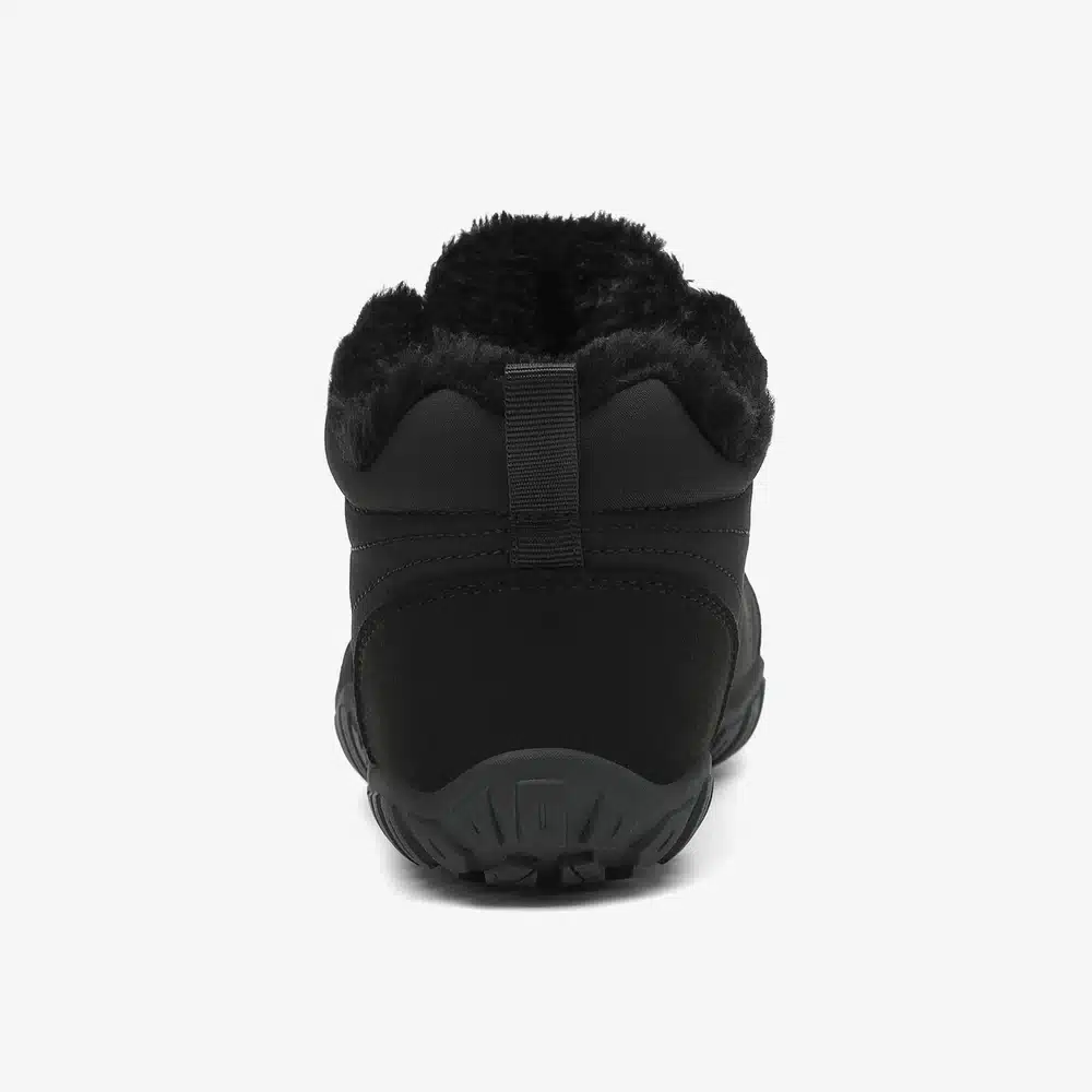 Боси зимни ботуши в черно Saguaro. Петопръстки