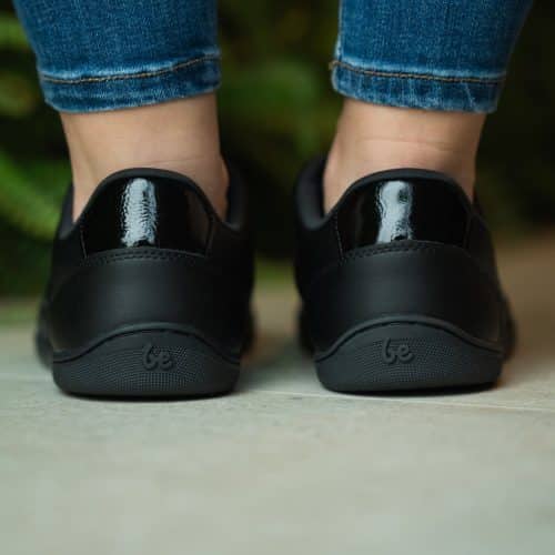 Дамски боси обувки Be Lenka - Cellestia. Елегантни, в черно, с акцентиращ детайл.