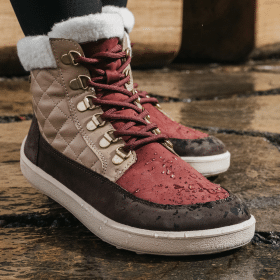 Дамски зимни боси обувки в кафяв и червен цвят