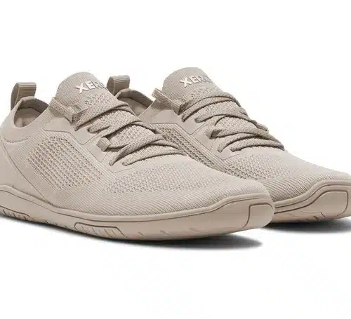 Изключително леки боси маратонки Xero - Nexus Knit в дамска разцветка Silver Lining. Подходящи и за тренировки и фитнес.