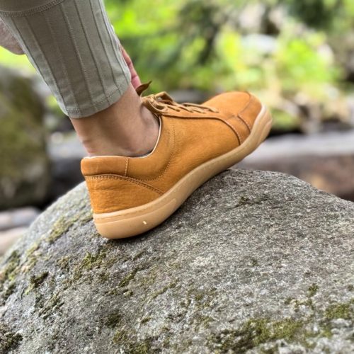 Български боси обувки Zeazoo - Husky Camel. Изработени от висококачествени материали.