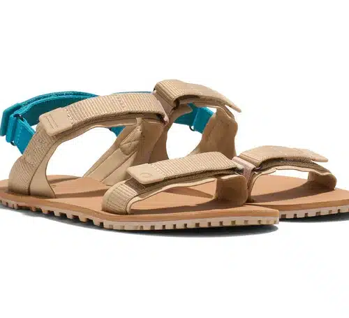 Дамски спортни боси сандали Xero Shoes - D-Trail в кремаво и синьо.