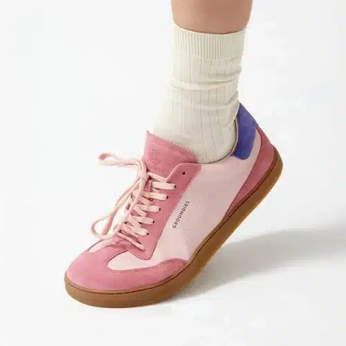 Боси кецове с изчистен и модерен дизайн Groundies - Panama в розово и лилаво.