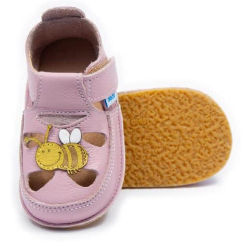 Детски боси сандали от естествена кожа Dodo - розови с пчеличката Мая.