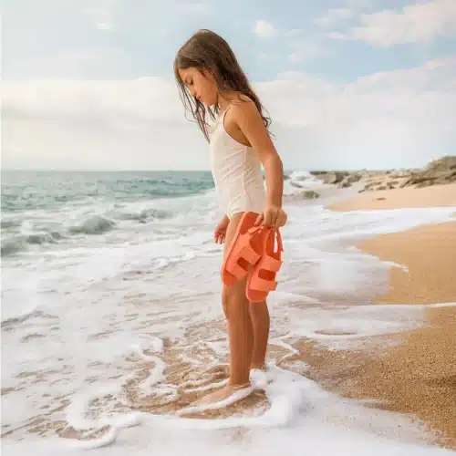 Верният спътник през лятото - детските боси сандали - чехли Muris - Aruba в свеж цвят оранж.