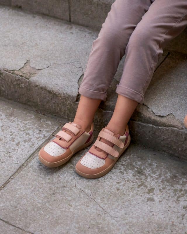 Боси детски маратонки Muris - Petra в приятна пастелна разцветка Pink.