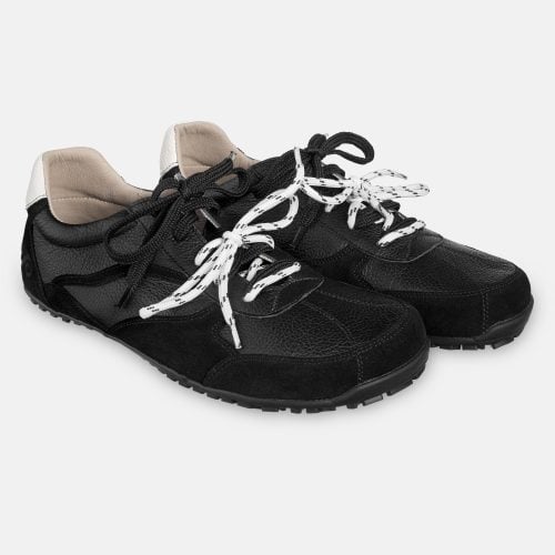 Боси обувки Magical Shoes - Legend в черно, изключително гъвкави.
