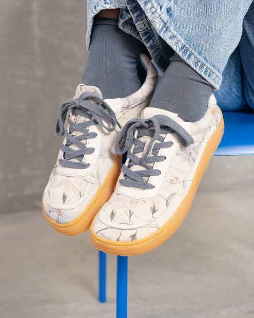 Детски боси обувки на марката Mukishoes