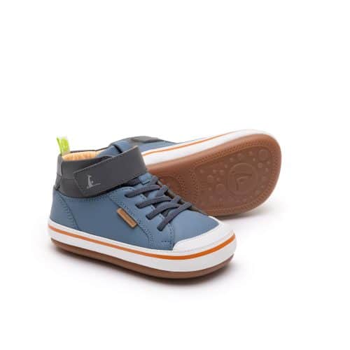 Бебешки боси есенни боти Tip Toey Joey - Alley в син Denim цвят.