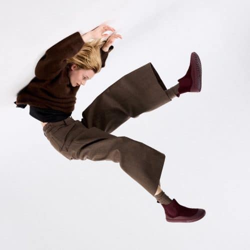 Боси боти Groundies - Sienna в страхотна бордо разцветка.